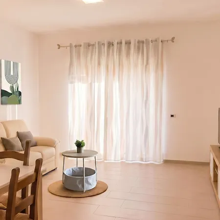 Dimoras 3br Center Balcony & Parking Olbia