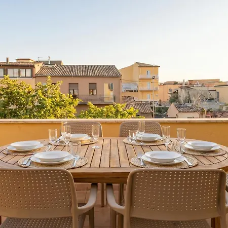 Lejlighed Dimoras 3br Center Balcony & Parking *